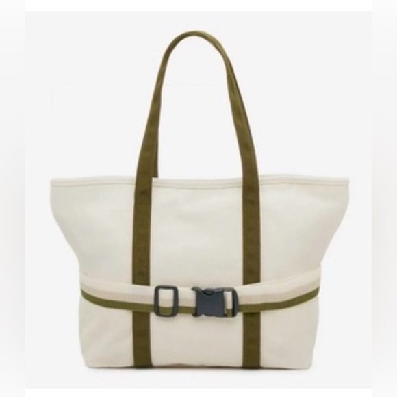 DSW Handbags - DSW Canvas Travel Tote - New Without Tags